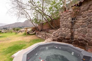 Unuwasi Hotel & Villa