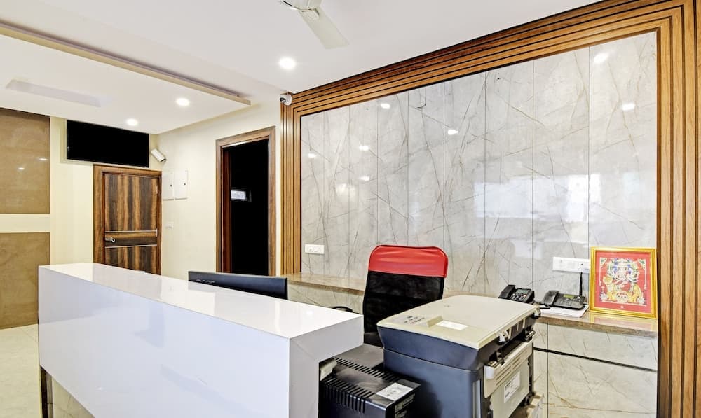 Itsy By Treebo - Shashwat