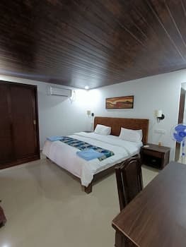 Grand Sea Shades Goa