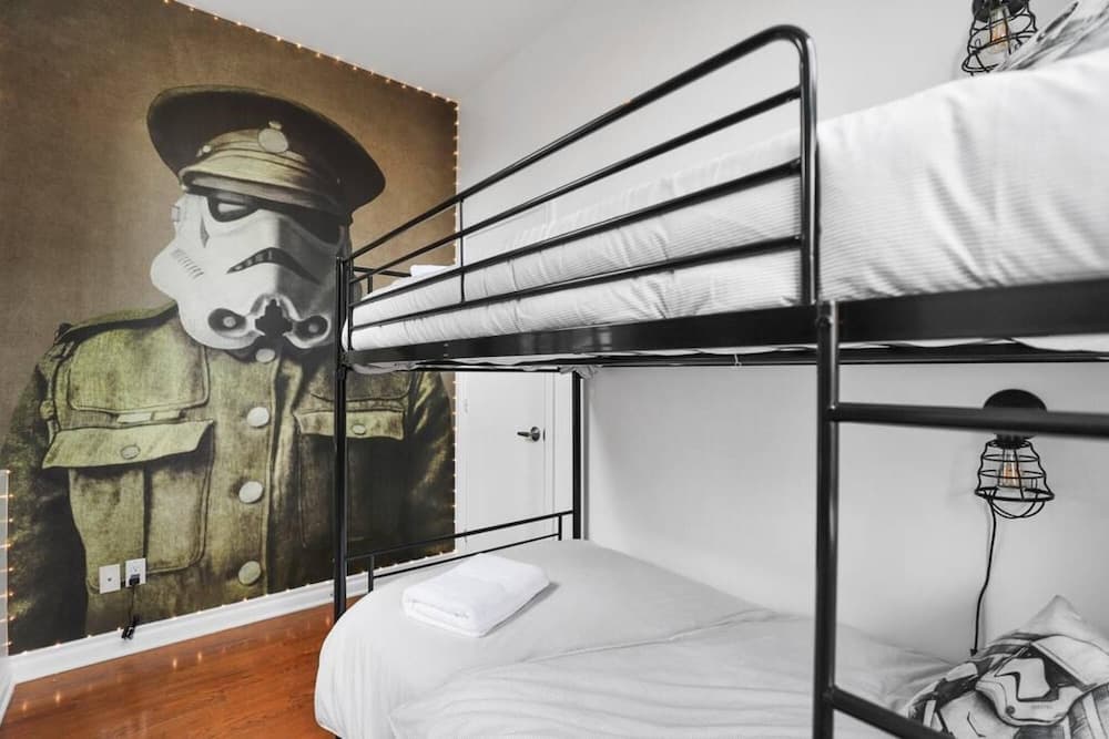 M11 The Star Wars Suite 3BR Downtown