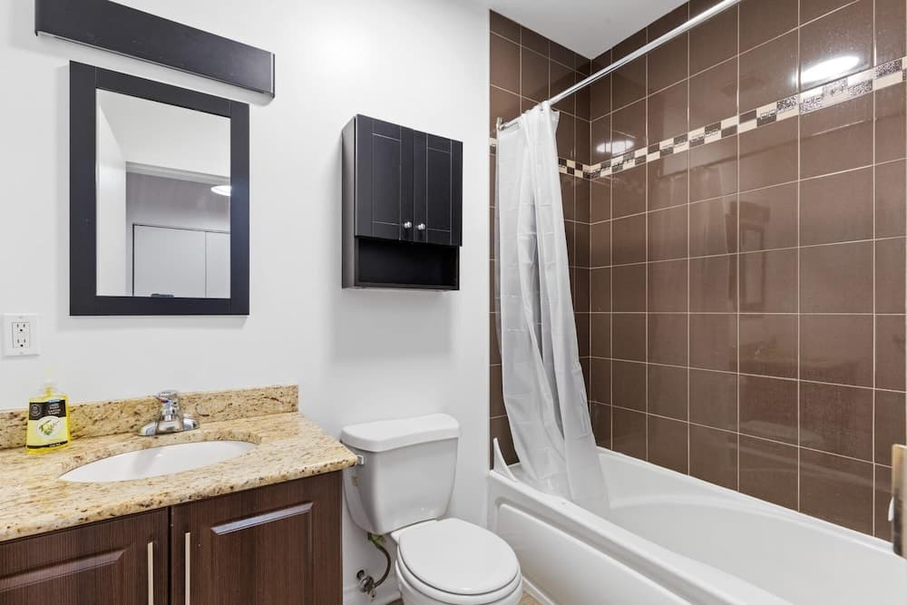 M11 The Artsy Suite 2BR Prime Location DT