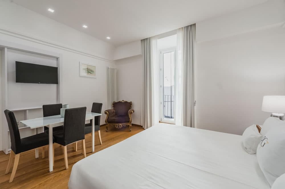 Superior Apartments RG7