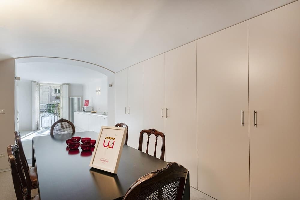 Garibaldi Glamorous Apartment