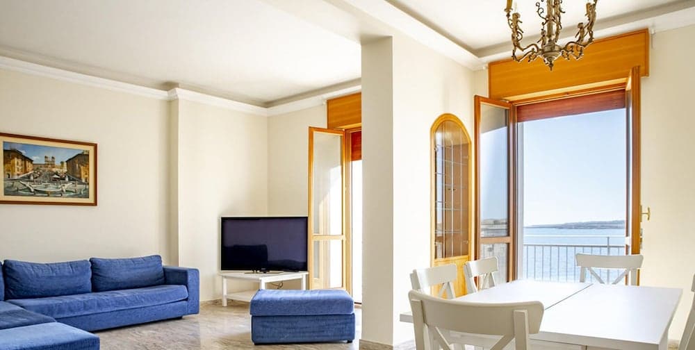 Ortigia Seafront Apartment by Wonderful Italy