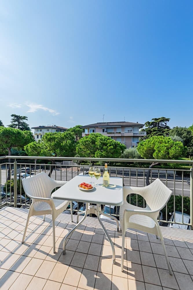 Residenza Miralago - 10 Lavinia - Locazione BK