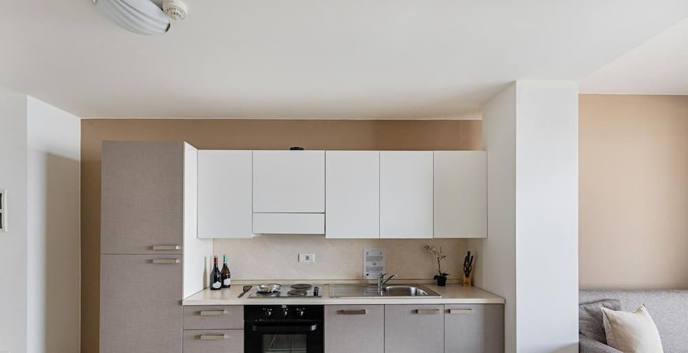 Residenza Miralago With Pool - Two-bedroom With Terrace