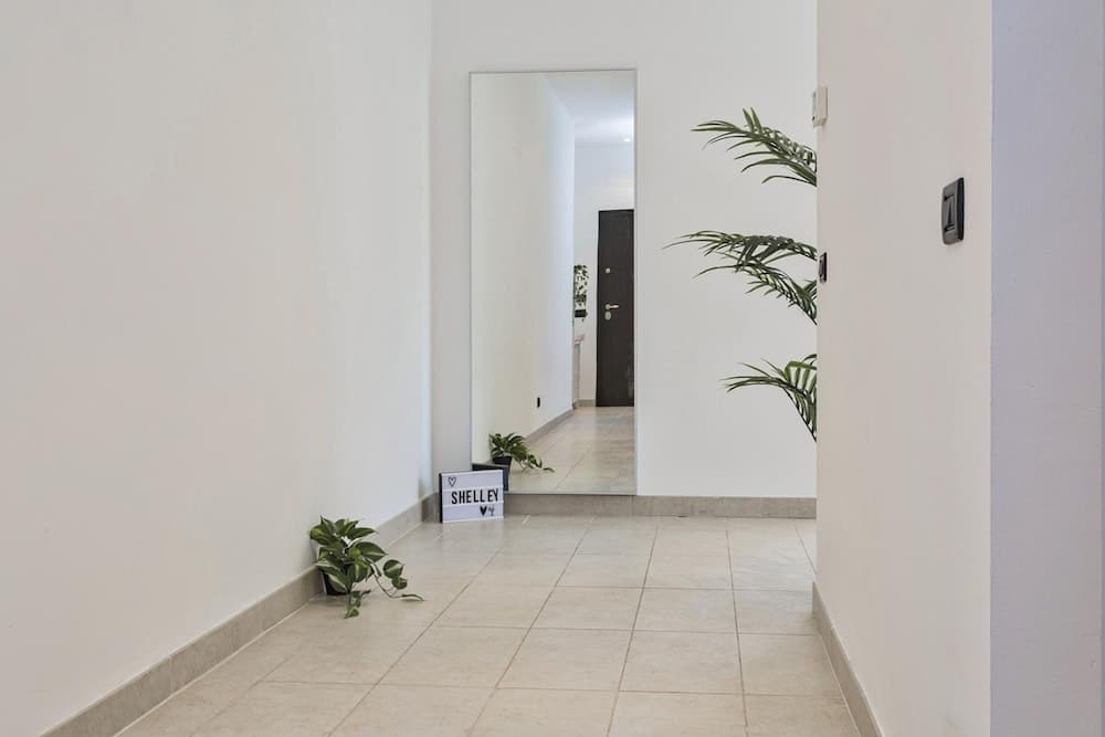 Shelley Apartments by Wonderful Italy - Tree