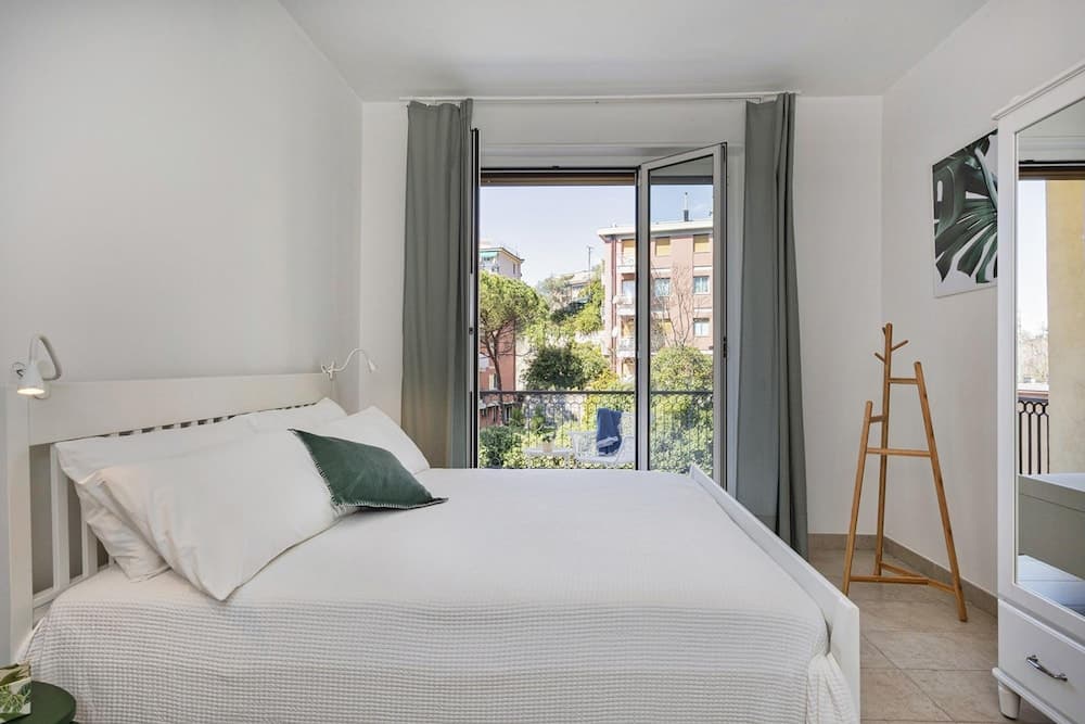 Shelley Apartments by Wonderful Italy - Tree