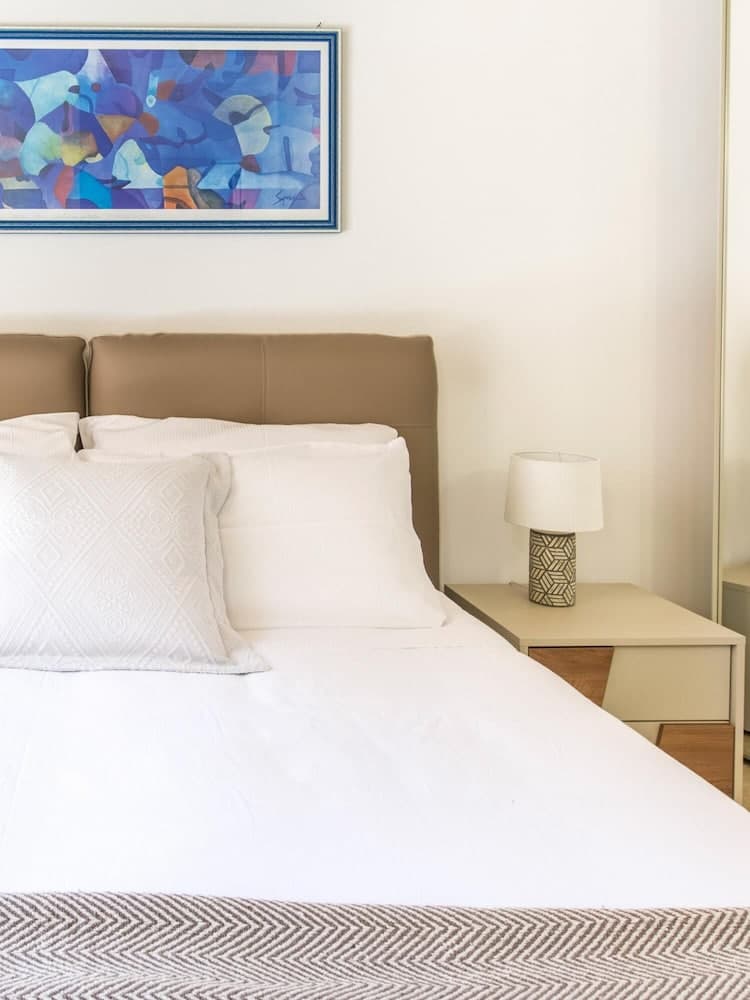 Santa Cecilia Luxury Apartment 2A by Wonderful Italy