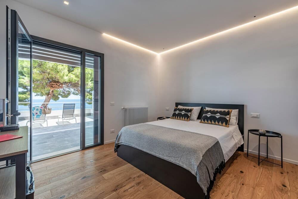 Addisio Seafront Villa by Wonderful Italy