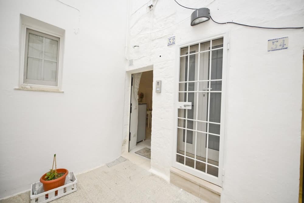 Casetta Arco With Balcony