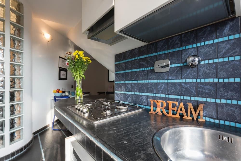 Mansarda Genovesi nel Quartiere di Crocetta by Wonderful Italy