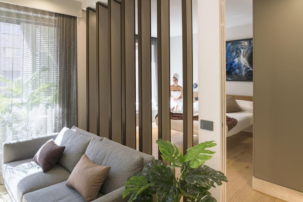 Aera Luxury Suites - Jacuzzi by Wonderful Italy