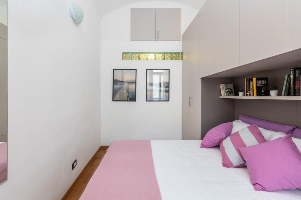 Nice and Cozy Apartment in Crocetta by Wonderful Italy