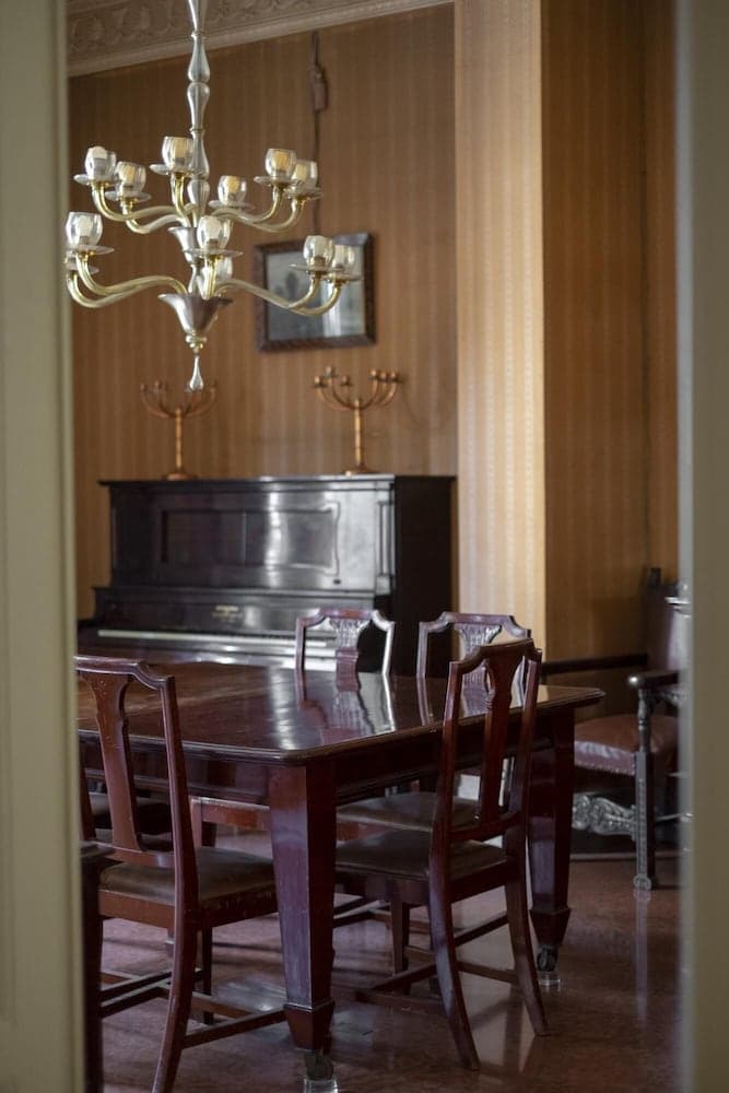 Liberty Apartment Near Santa Cecilia Theatre by Wonderful Italy