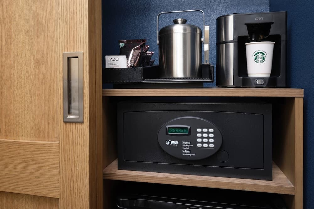 Sheraton Grand Rapids Airport Hotel