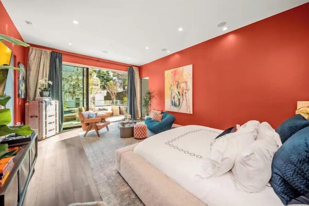 Willow Glen - Hollywood Hills Multi-level Villa With Theater & Pool