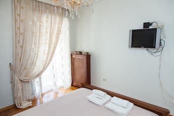Beautiful 3 bedrooms apt in N. Smirni