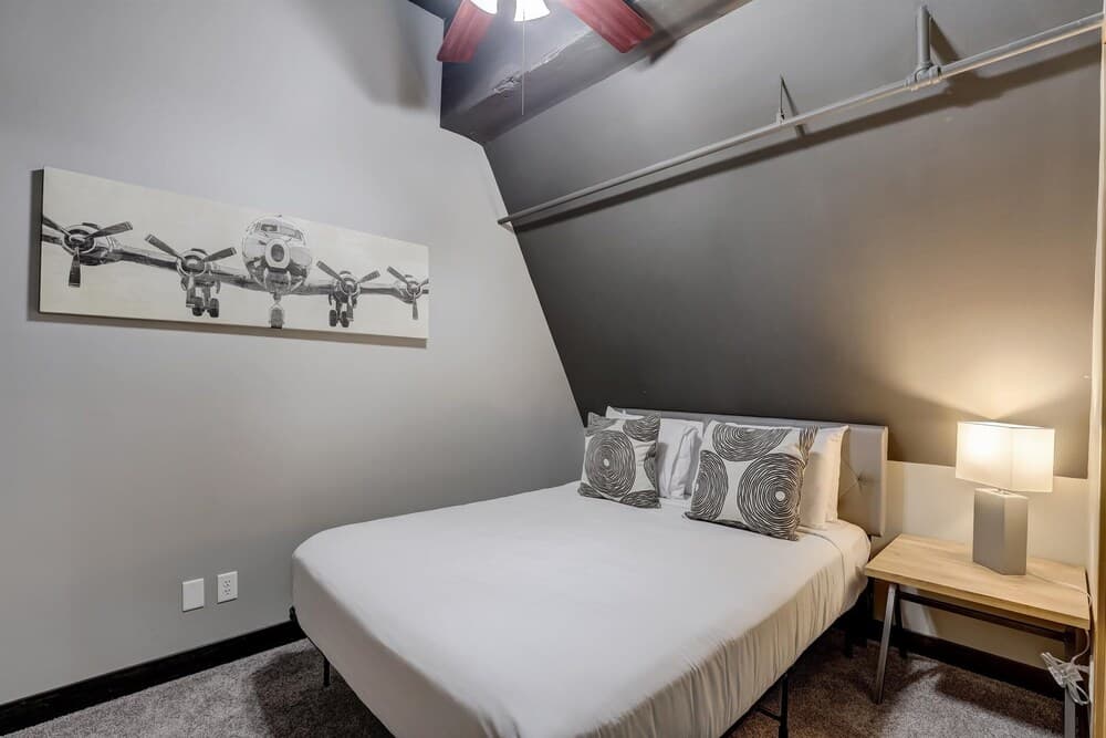 Frontdesk 3 BR Apt by Historic Haymarket