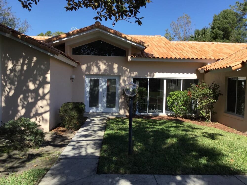 Swiss 28 - Lake Stephanie