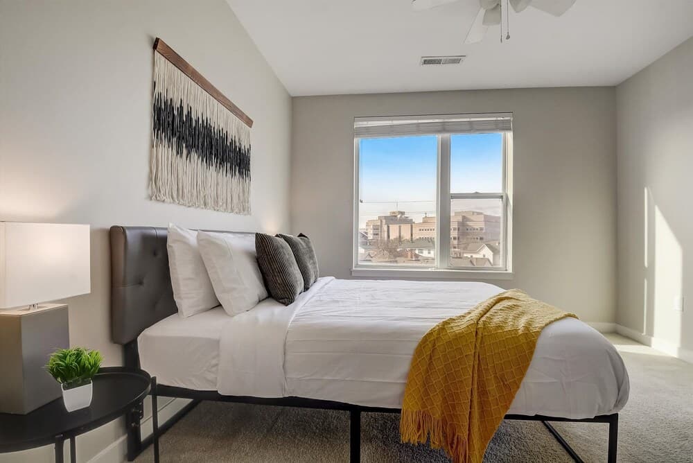 FRONTDESK 531 Virginia Ave Apts Downtown Indianapolis