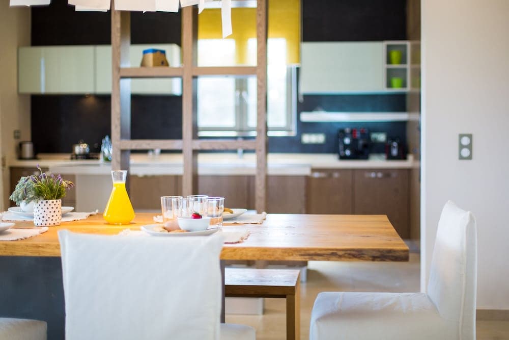 Deluxe Villa Ianthos - Outdoor Hot Tub & Kids Pool