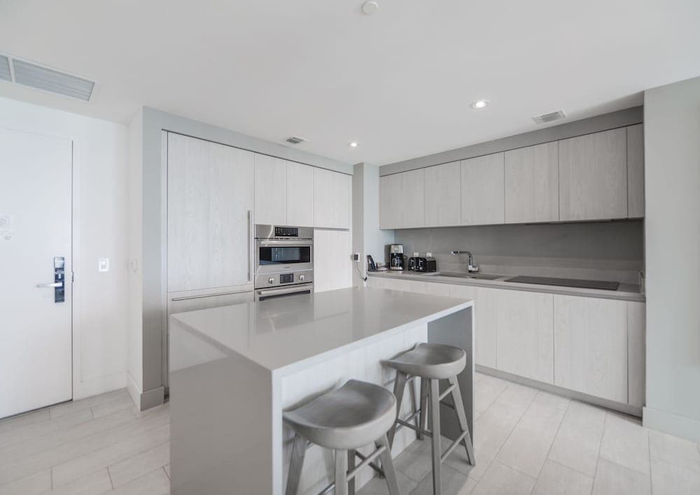 Exquisite 2 BRCondo At Hyde Beach House