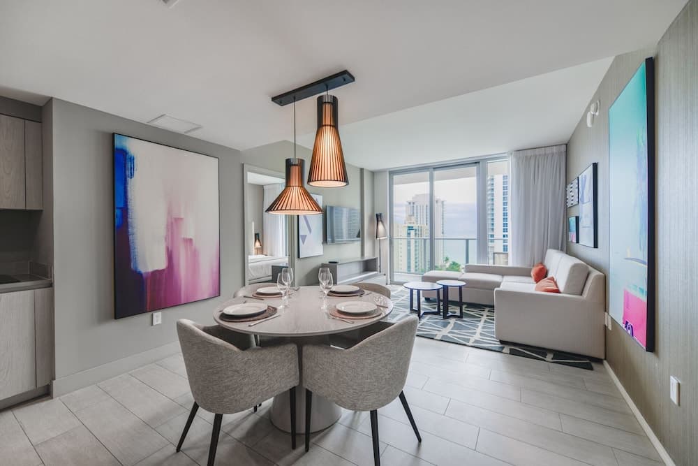 Exquisite 2 BRCondo At Hyde Beach House