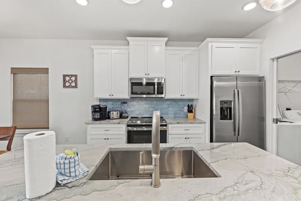 311 Le Grand Dr - Sunny Sands