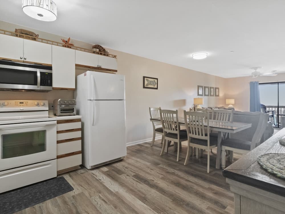 Ocean Terrace C1 2 Bedroom Condo by Redawning