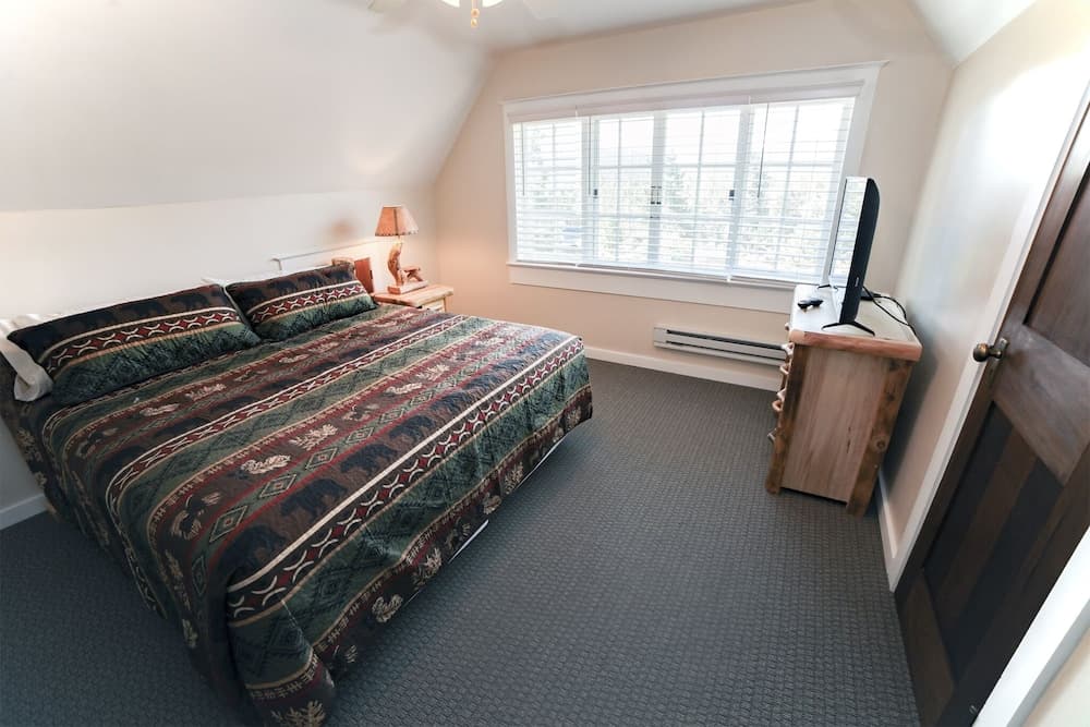 Aspen Mountain Lodge - #3357 by RedAwning