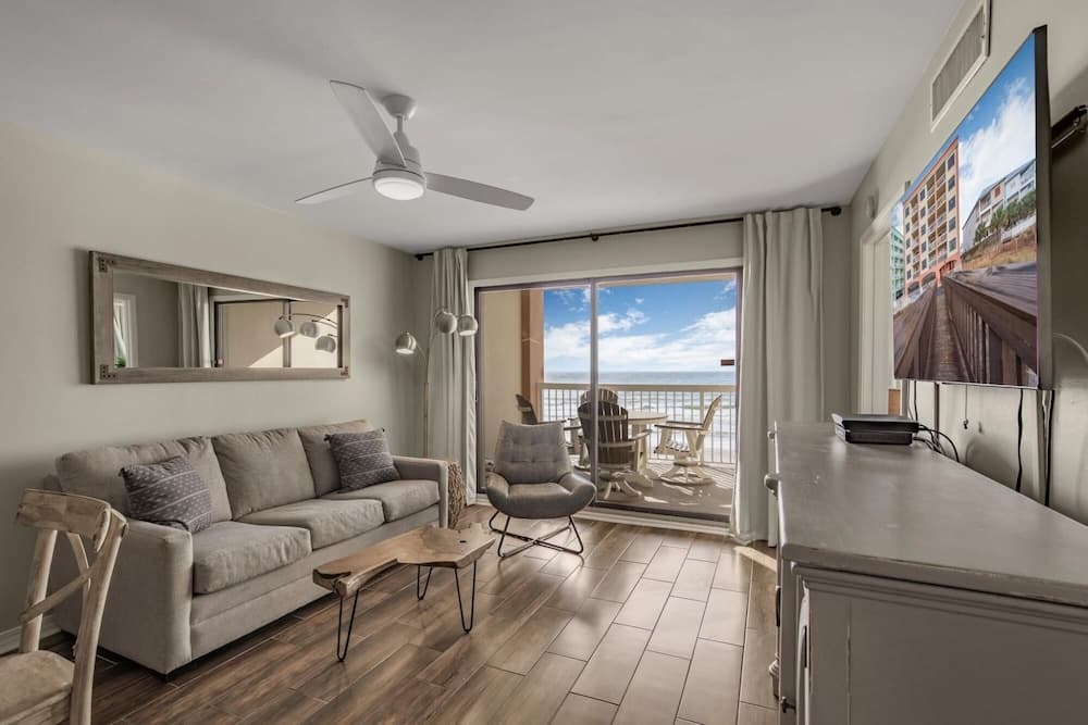 Beachfront Condo With Indoor and Outdoor Pool