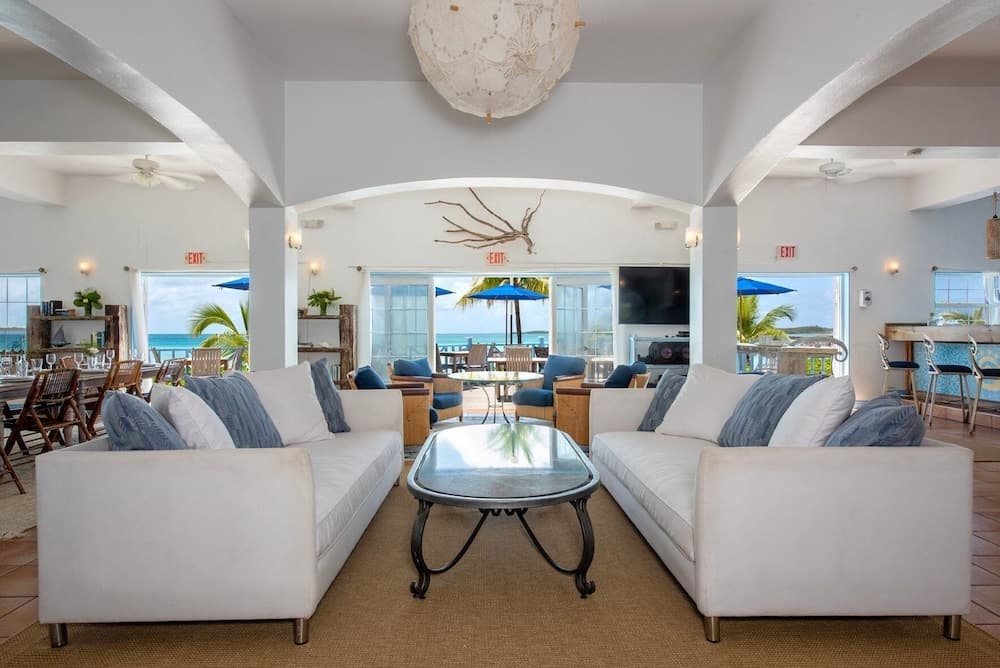 Cocodimama Resort 14 Bedroom Hotel Room