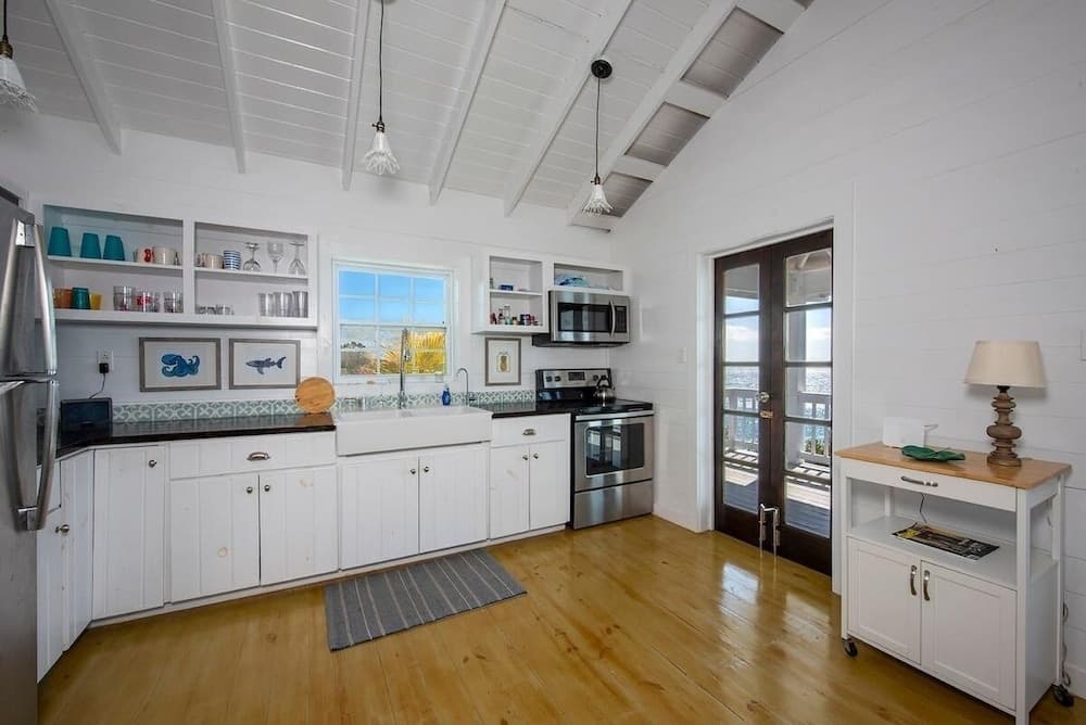 Palm Bluff 2 Bedroom Cottage