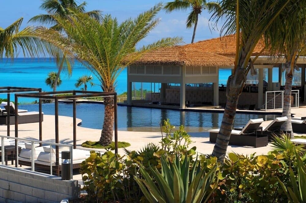 Sky Beach Club Bungalow 2 Cabin