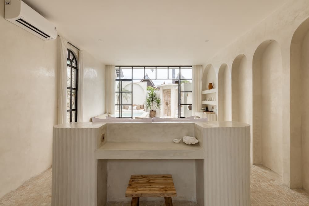 Luxe & Unique honeymoon Bocami Suites- 2 by OriVista