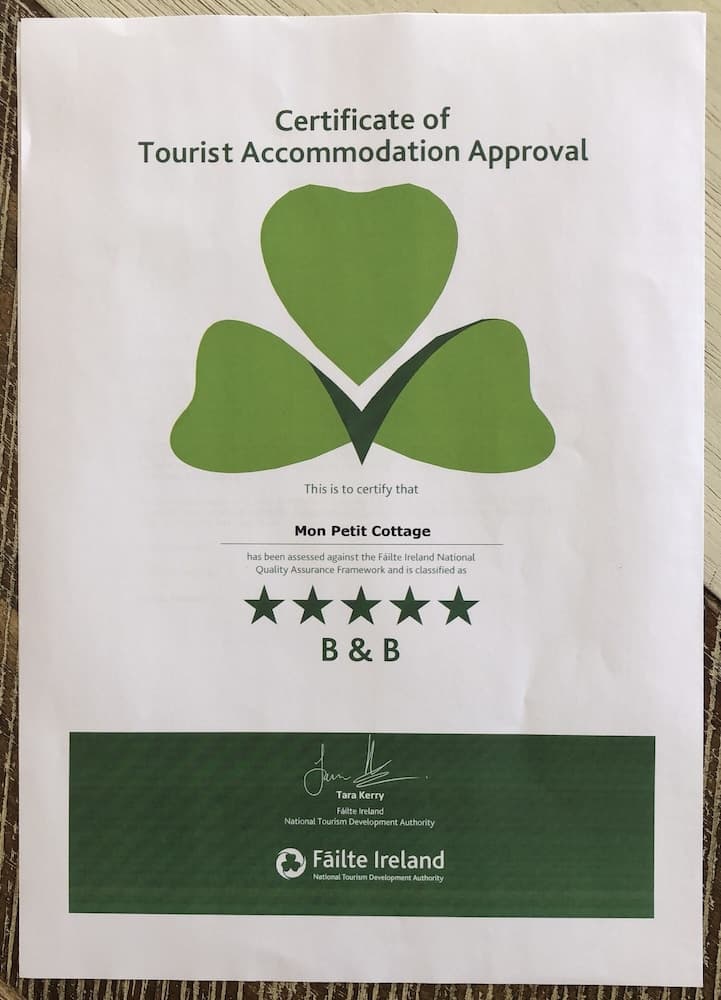 B&B and Self Catering Mon Petit Cottage