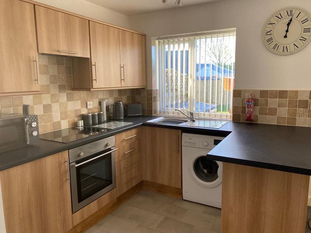 Cottage - Sleeps 4 - Pets Ok - Parking - Garden