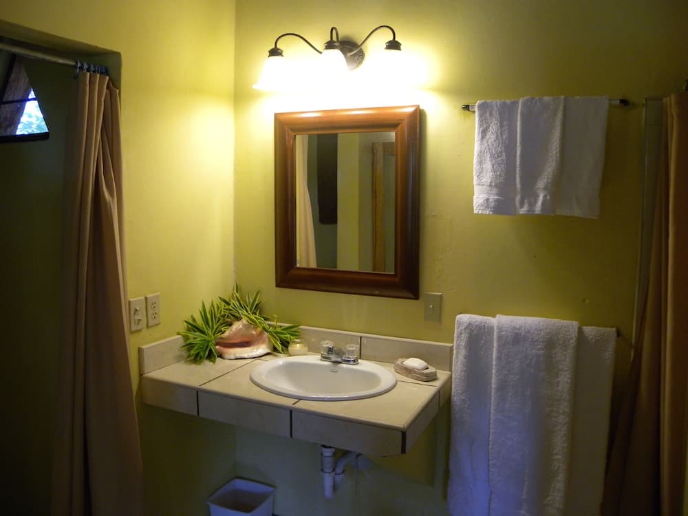 Tranquility Bay Beach Retreat