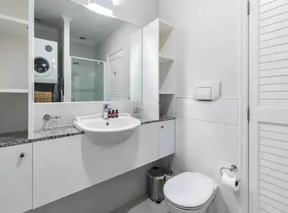 Relaxing Gorgeous Princes Wharf Apartment W/ Ac