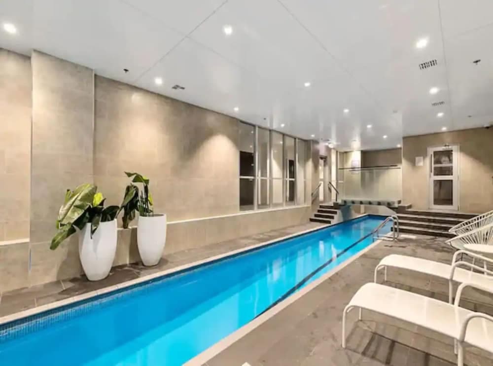 Stylish Central City 1-Bedroom With Patio