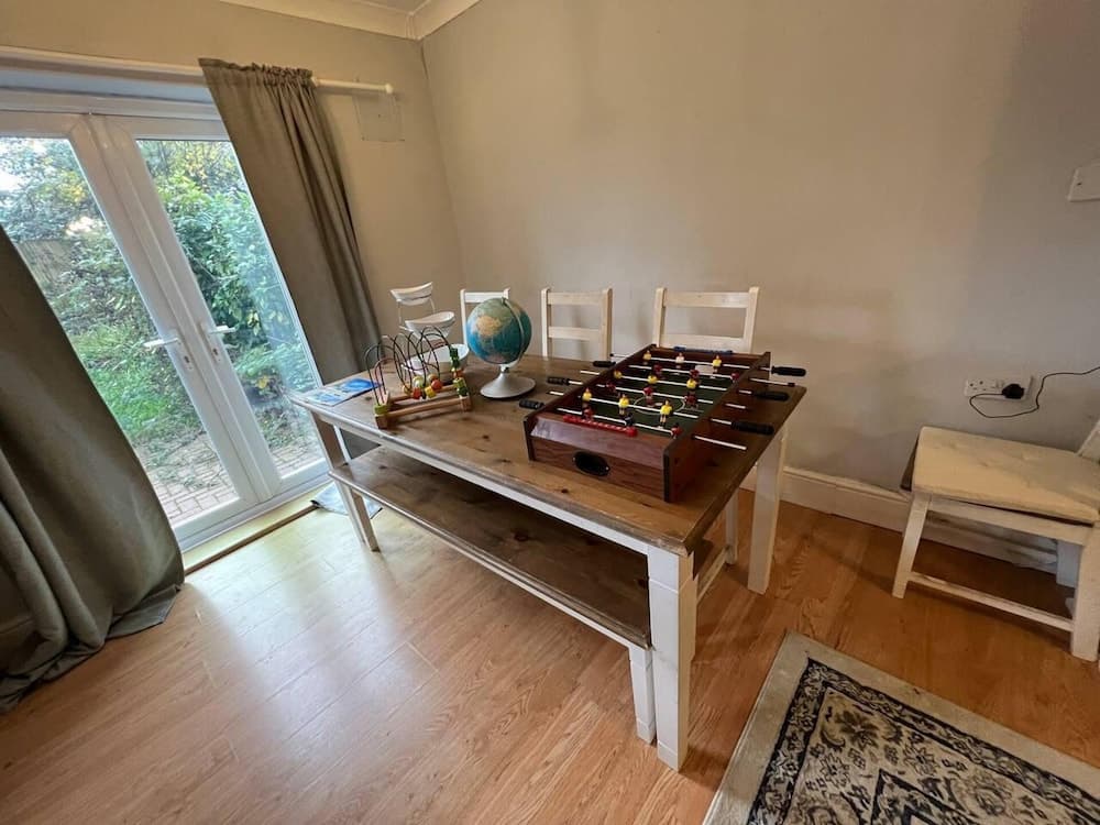 Cosy 2-bed House in Hucknall, Nottingham