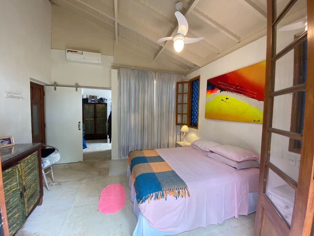 Casa com churrasqueira na Vila Barra Una