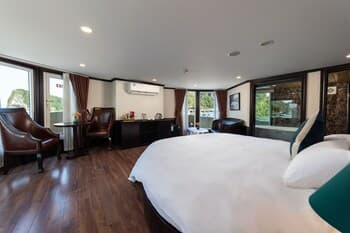 Santamaria Luxury Cruises