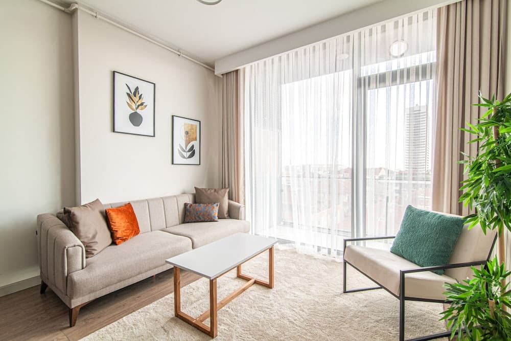 Dreamy Flat Close to Shopping Malls in Avcilar
