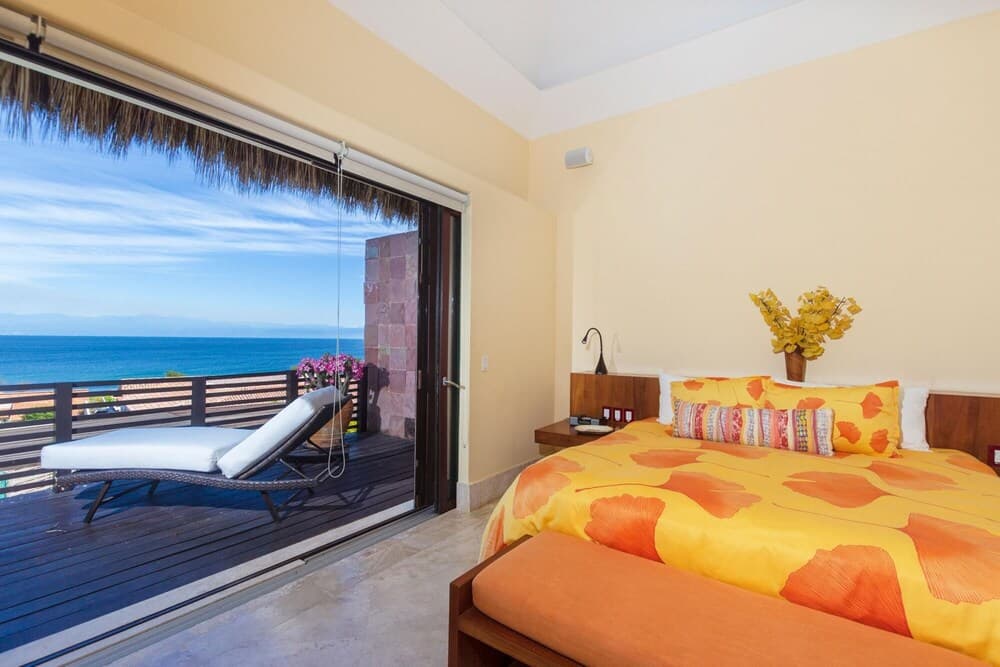 Sunny Vacation Villa 44