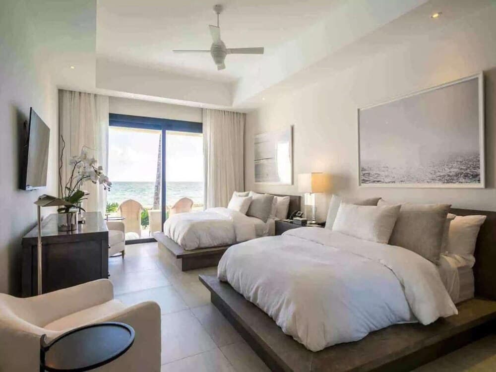 Sunny Vacation Villa 68