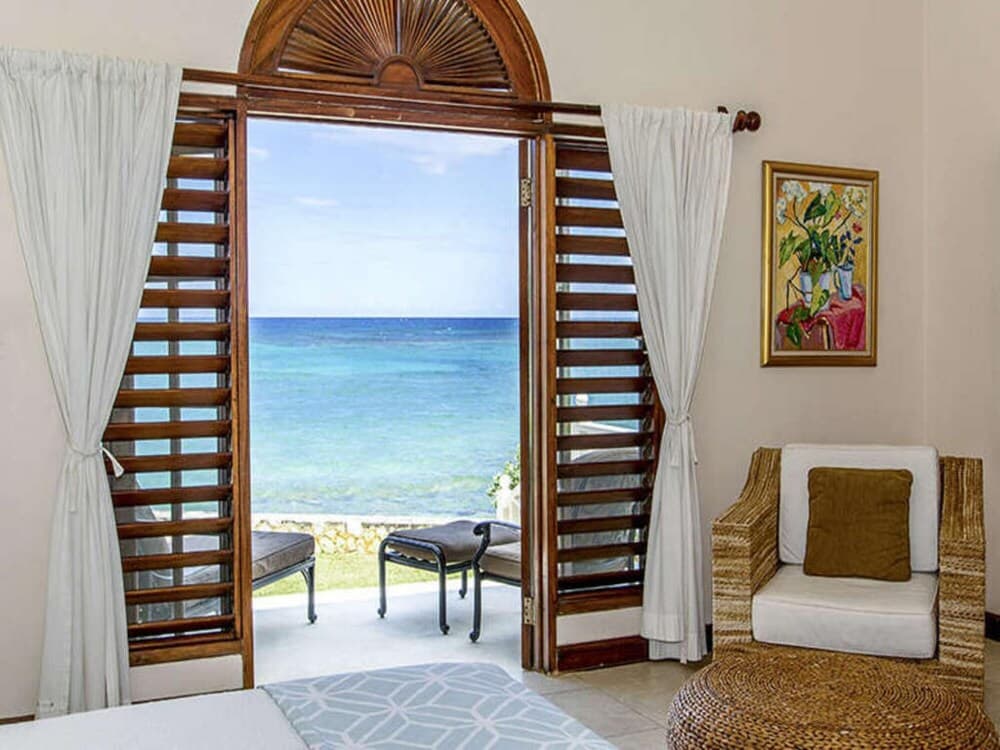 Sunny Vacation Villa 21