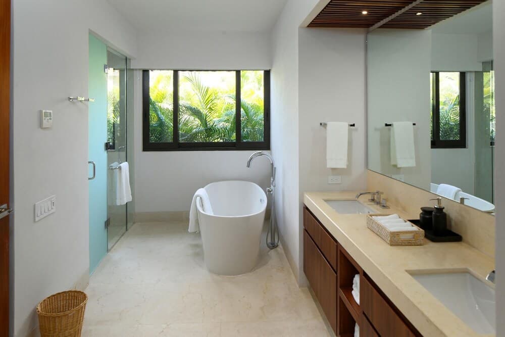 Sunny Vacation Villa 69