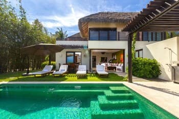 Sunny Vacation Villa 79